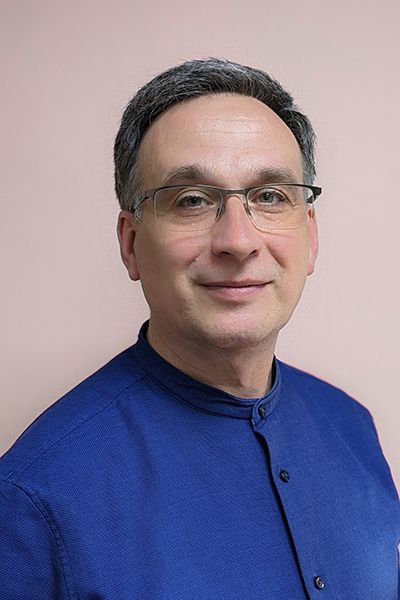 Олег Митник